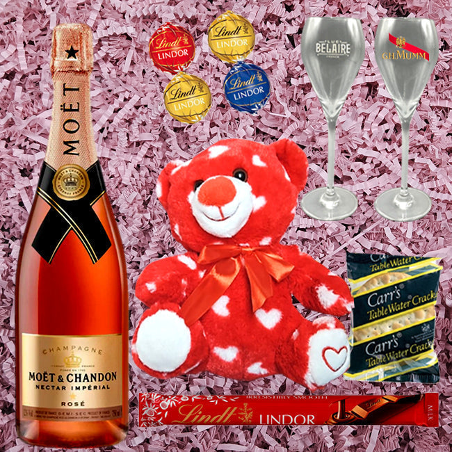 Moet & Chandon Champagne Nectar Imperial Rose Valentine Gift Pack